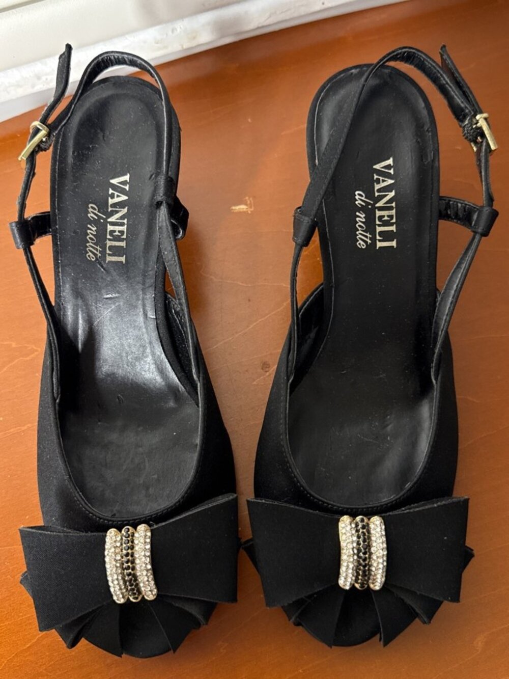Van Eli Low Slingback Heels Peep Toe Black Size 7 Rhinestone Bows.Glamour Italy